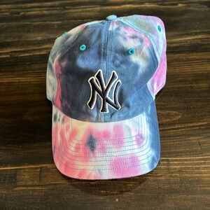 Women’s New York Yankees baseball hat